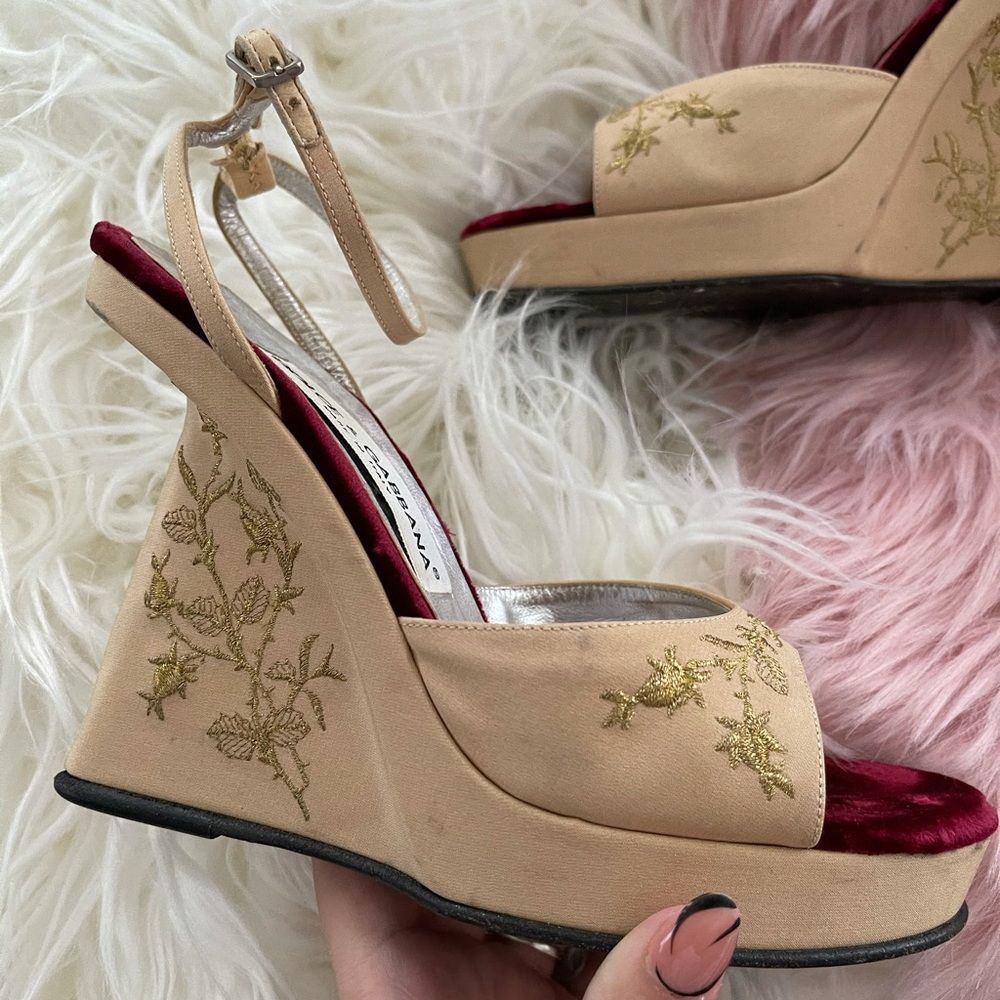 Dolce & Gabbana | Nude Floral Embroidered Wedges - Picture 11 of 11